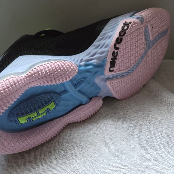 Nike Lebron 19 Low Black/Ghost Green Glow Basketball Sneakers - M Size 15 (NEW) - Picture 3 of 11